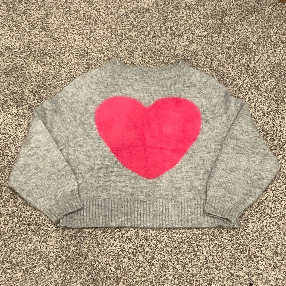 Old Navy Women’s Gray Sweater with Vibrant Pink Heart, Valentines Day size xs - Picture 3 of 9